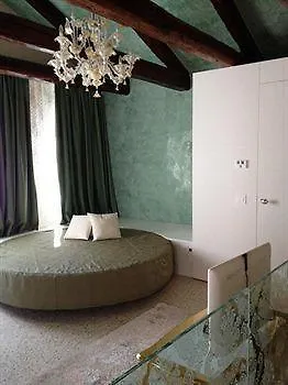 Dogi Apartmán *